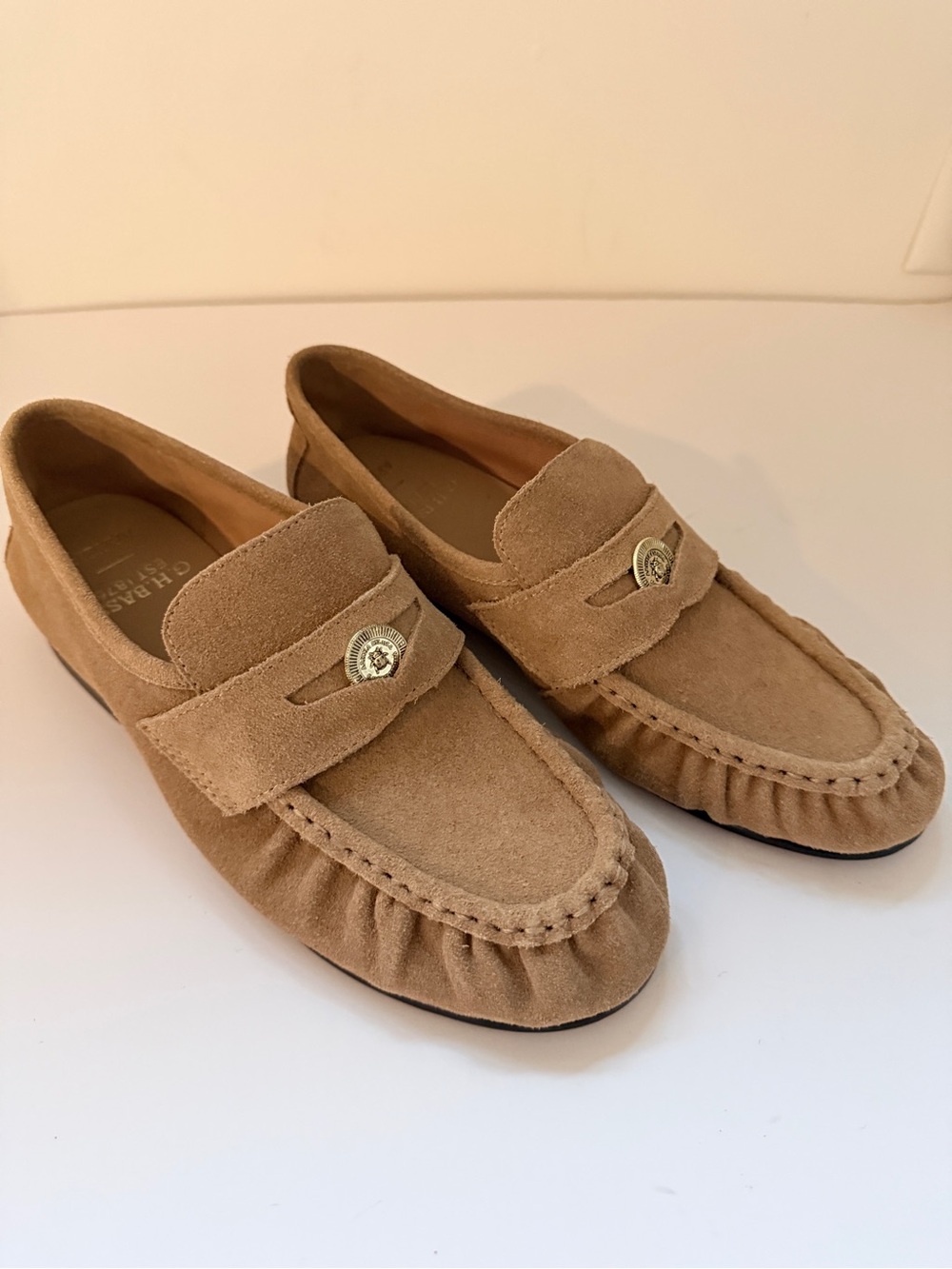 G.H.BASS x Aritzia Spence Loafer 7 - Suede Leather NWOT Penny Loafer - Run Large